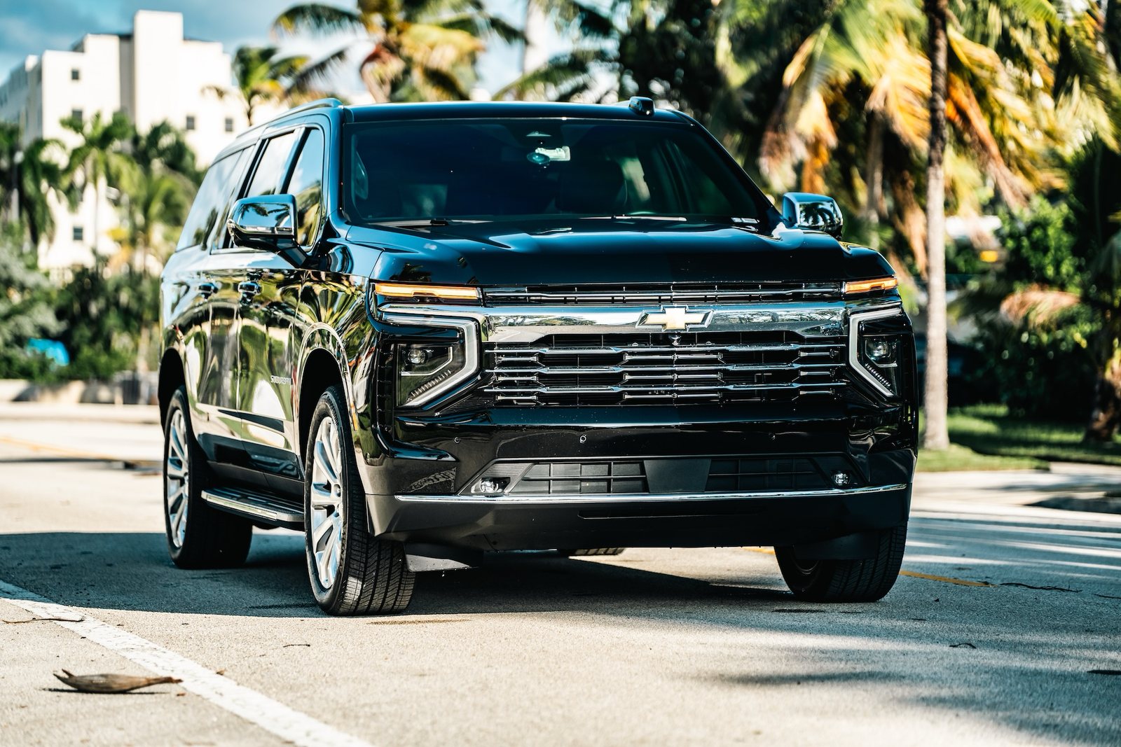 Чёрный Chevy Suburban с водителем в Майами